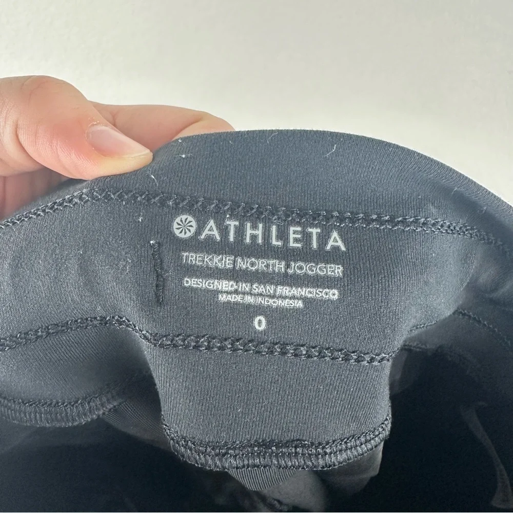 Athleta Black Trekkie North Athletic Athleisure Joggers Pants Size 0